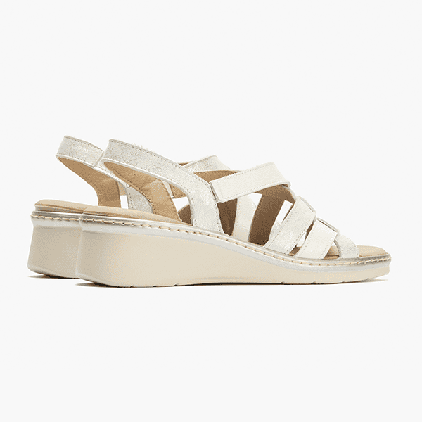 Pitillos Sandalia Confort Beige Plata Ancho Especial - Imagen 3