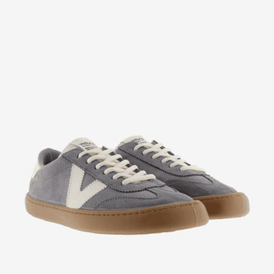 Zapatillas deportivas de cuero ecológico con suela de goma antideslizante, estilo urbano y cómodo calzado casual para hombre y mujer.
