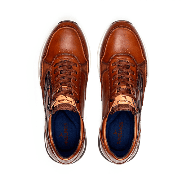 Calzado deportivo de cuero en marrón de Luis Rico para hombre, ideal para moda casual y confort.