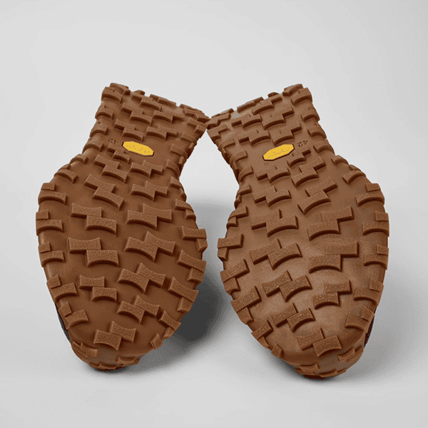 Bota de senderismo de suela robusta y antideslizante, calzado de trekking para hombres y mujeres en tienda de calzado Luis Rico.