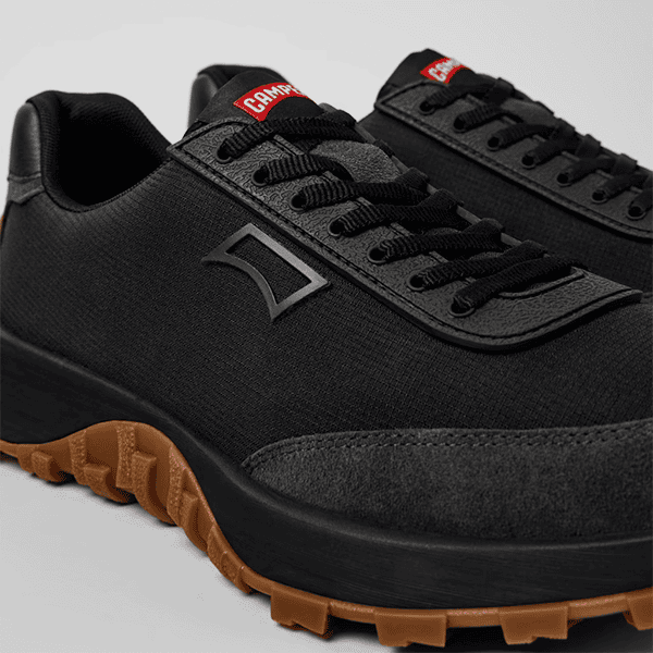 Zapatos deportivos deportivos de alta calidad con suela de goma antideslizante y diseño moderno para running y entrenamiento. Ideal para atletas que buscan comodidad y rendimiento.