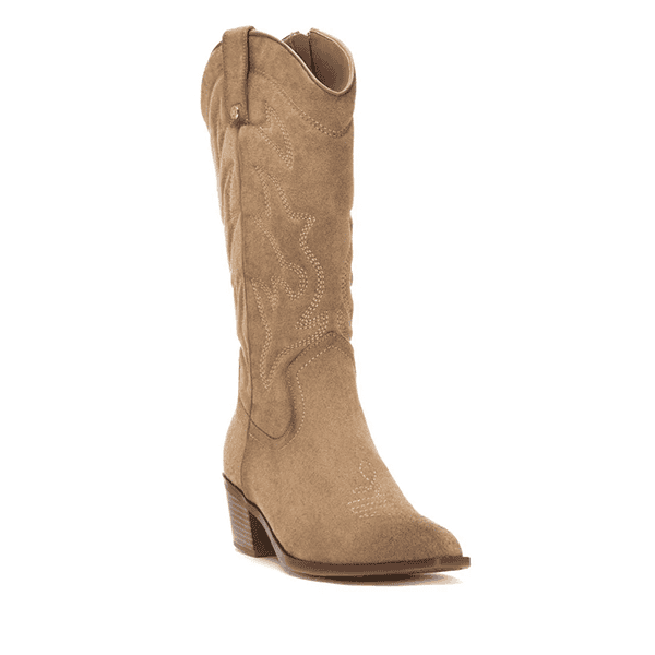 Botas de cuero marrón con tacón alto, ideales para estilos elegantes y confortables.