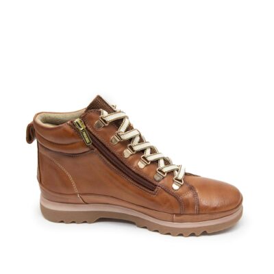 Botín de cuero marrón para mujer con cremallera lateral y cordones, ideal para calzado cómodo y de calidad en tiendas de calzado Luis Rico.