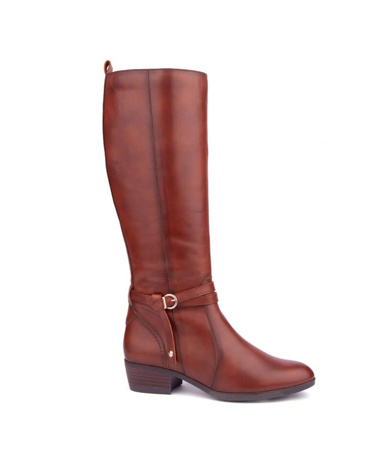 Botas de cuero altas en color marrón con hebilla decorativa, calzado de calidad para mujer de tienda de calzado Luis Rico.