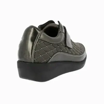 Botines de cuero gris con detalles de costura y suela antideslizante para mujer.