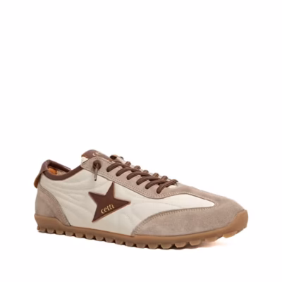 Zapatillas Cetti off white piel hombre puestas modelo