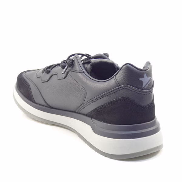 Zapatillas piel hombre Cetti negro cordones vista trasera