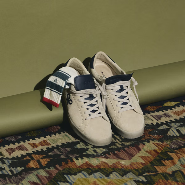Zapatillas Silbon Beige Serraje Hombre puestas ambiente