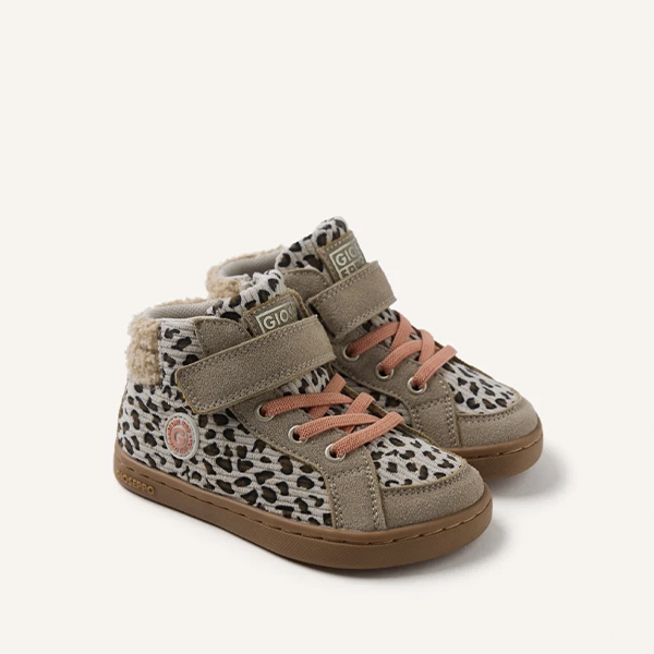 Botitas barefoot infantil Gioseppo leopardo borreguito vista lateral