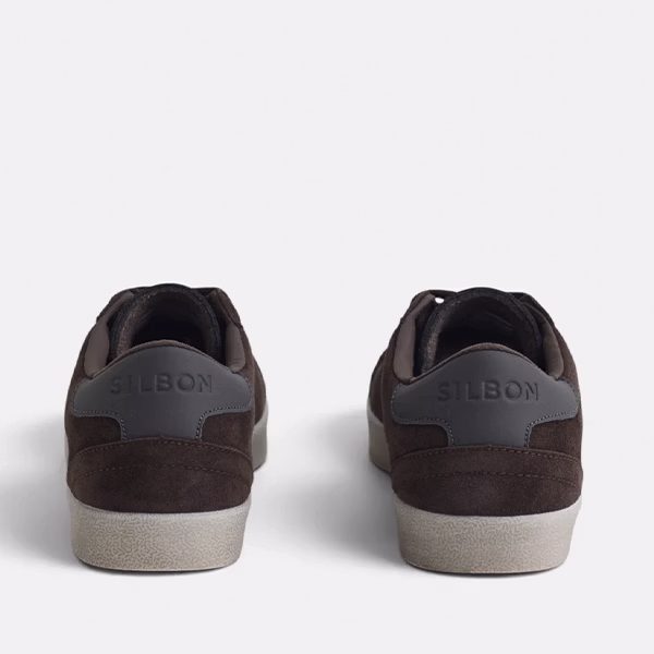 Zapatillas Silbon Marrón Serraje Hombre puestas modelo
