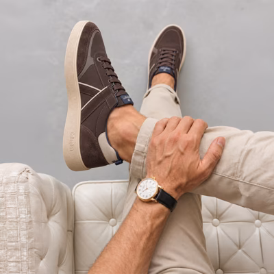 Zapatos casual hombre nobuck trufa Callaghan Phoenix puestos en modelo